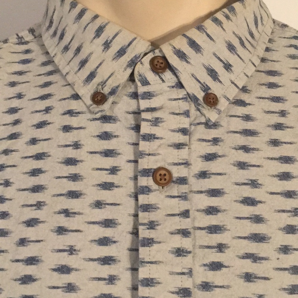 American eagle button down - Picture 3 of 4